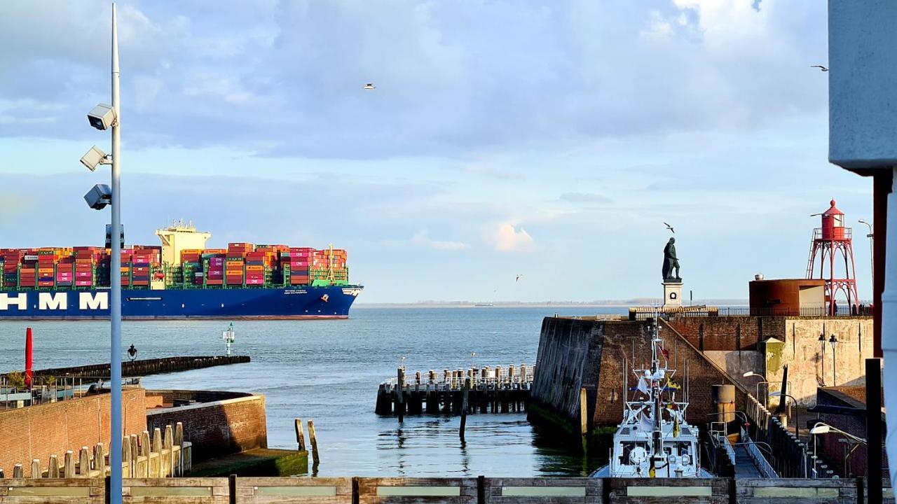 Appartement Havenzicht, Gelegen Aan Zee Met Zeezicht Vlissingen Bagian luar foto